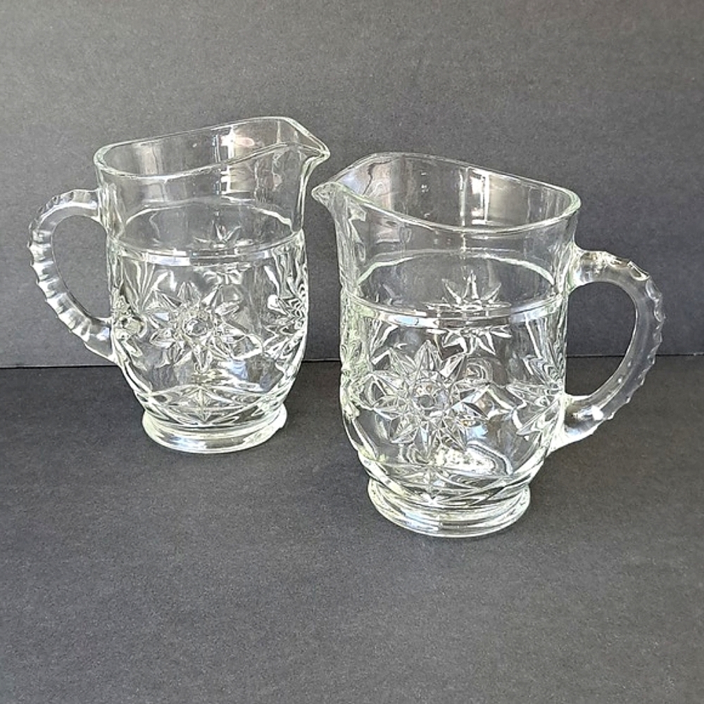 2 Vtg 60s Anchor Hocking MCM Pressed Glass Pitchers Starburst Design Juice Pint